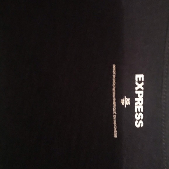 Express Mint Green and Navy Colorblock V-Neck - Picture 5 of 5